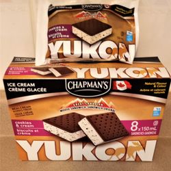 Chapman's Ice Cream - Cookies & cream Moose Sandwiches