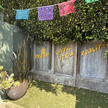 Roadside Taco - Ambience (entrance) - Tacos Near Me - Studio City, California