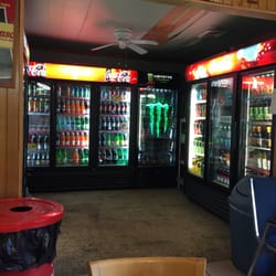 Saco Bay Variety - No fountain drink selections but many coolers with a large variety. Alcohol beer selection also available