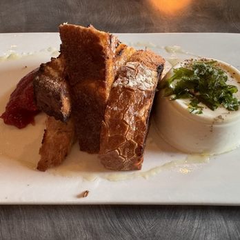 Five Senses - Goat Cheese & sourdough appetizer - New American Near Me - Murfreesboro, Tennessee