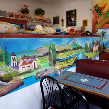 El Patron Mexican Restaurant - Decor - Mexican Near Me - Junction City, Oregon