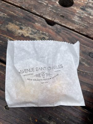 Avenue Saint Charles by null