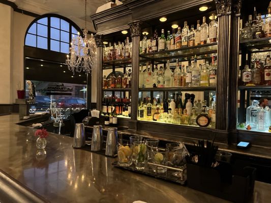 La Traviata Italian Restaurant by null