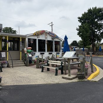 Beef N Buns N Paradise - American Near Me - Frederick, Maryland