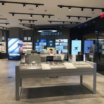 LensCrafters - Eyewear & Opticians Near Me - Northbrook, Illinois