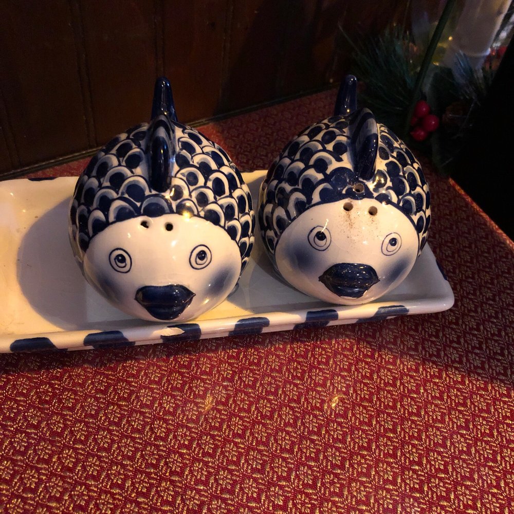 Ploy Thai - Salt and pepper shakers - Thai Near Me - Brandon, Florida Ploy Thai - Salt and pepper shakers - Thai Near Me - Brandon, Florida