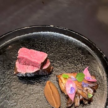 Anomaly SF - Filet mignon with smoked onion purée & sautéed mushrooms. A dish to savor. - New American Near Me - San Francisco, California Anomaly SF - Filet mignon with smoked onion purée & sautéed mushrooms. A dish to savor. - New American Near Me - San Francisco, California