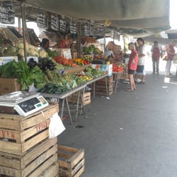 Feria Franca Cerro de las Rosas - Canasto y balanza.