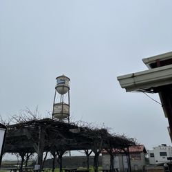Deltas Farmers Market - Water tower and eating area