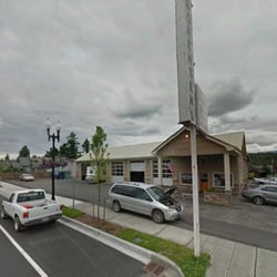 Eatonville Auto Center - Front of the building on Carter St