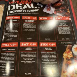 St. Louis Bar & Grill - Weekly specials
