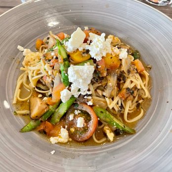 Basalt - Vegetarian pasta - New American Near Me - Honolulu, Hawaii