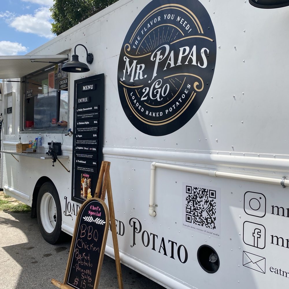 Mr Papas 2 Go - Food Trucks Near Me - St Charles, Missouri Mr Papas 2 Go - Food Trucks Near Me - St Charles, Missouri