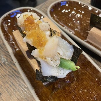 Shinkai Sushi - Hokkaido Hotategai Handroll - Sushi Bars Near Me - Dublin, California
