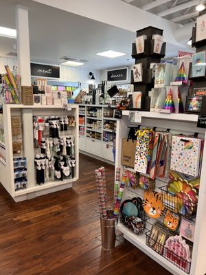 Kitchen & Market by null