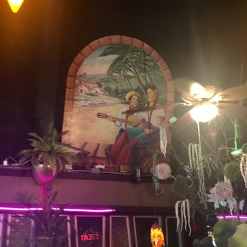 Vallarta Restaurant - Serenade at the beach mural - Mexican Near Me - San Leandro, California Vallarta Restaurant - Serenade at the beach mural - Mexican Near Me - San Leandro, California