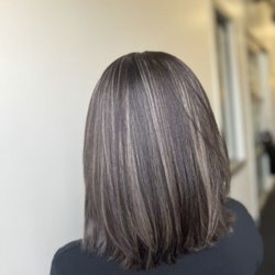MOC Hair Studio