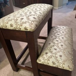 This is the finished product. It's gorgeous. They redid the cushy part so it's plush!! Material is absolutely BEAUTIFUL!! This is the finished product. It's gorgeous. They redid the cushy part so it's plush!! Material is absolutely BEAUTIFUL!!