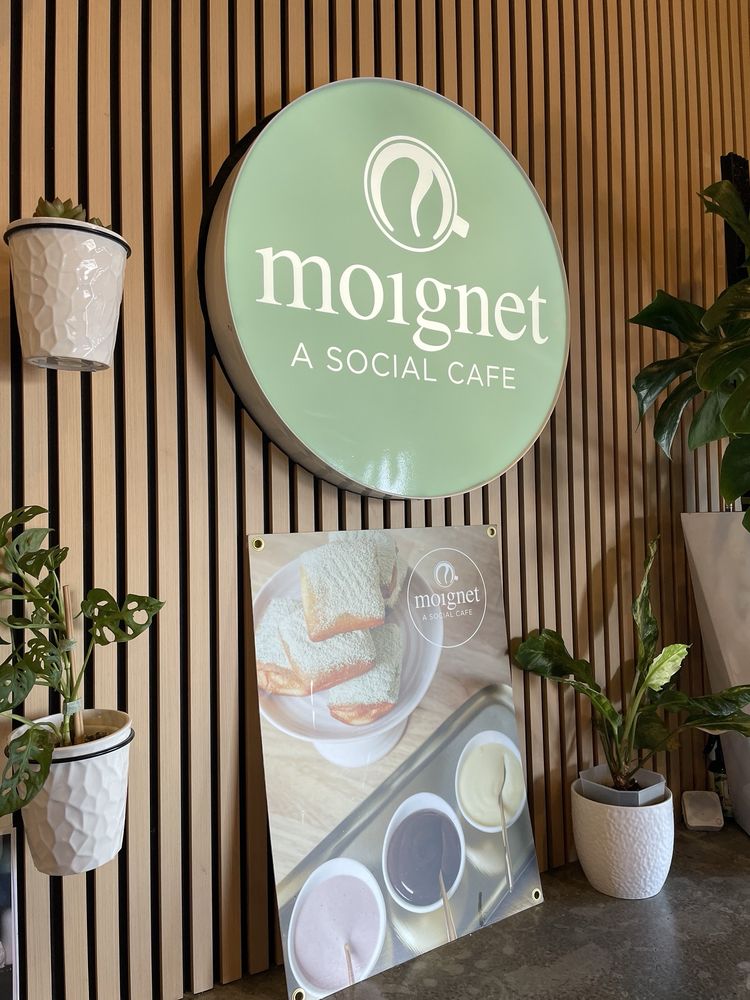 Moignet  A Social Cafe - Photo 2