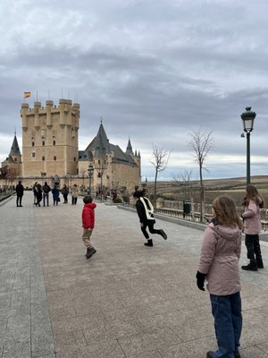 Alcázar de Segovia by null