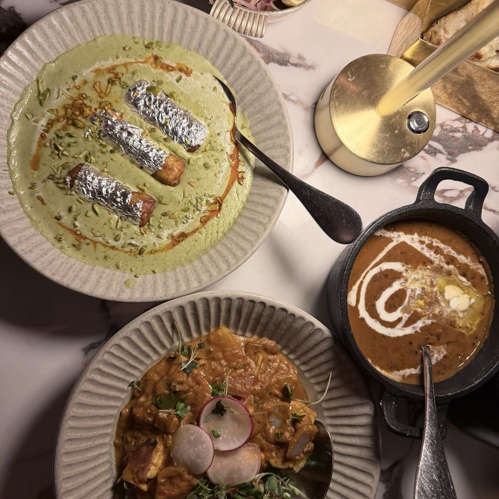Dilli Dilli - DAL MAURYA KAJU PISTA KOFTA GILAFI PANEER LACCHA ONIONS BUTTER NAAN - Indian Near Me - New York, New York Dilli Dilli - DAL MAURYA KAJU PISTA KOFTA GILAFI PANEER LACCHA ONIONS BUTTER NAAN - Indian Near Me - New York, New York