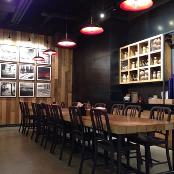 Noodlebox - Decor - Asian Fusion Near Me - Sherwood Park, Alberta
