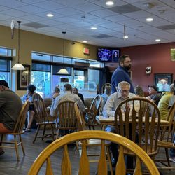 Sunnyside Up Breakfast and Lunch Cafe - Dining Area
