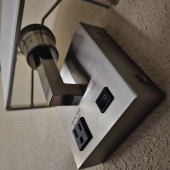 Quality Inn & Suites Caseyville - St. Louis - Again no light bulbs - Hotels Near Me - Caseyville, Illinois Quality Inn & Suites Caseyville - St. Louis - Again no light bulbs - Hotels Near Me - Caseyville, Illinois