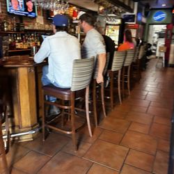 Pickwick Pub - Bar area
