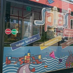 Verkehrsbetriebe Vorpommern - Rügen - Der Bus bunt von Aussen.