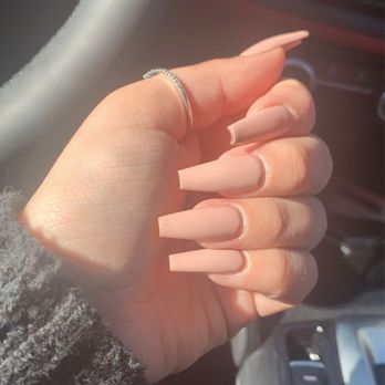 Studio Nail Bar - Nail Salons Near Me - Burbank, California