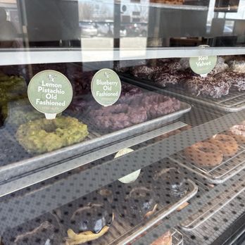 Stan's Donuts & Coffee - Donuts Near Me - Orland Park, Illinois