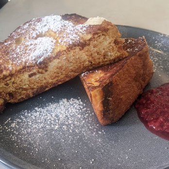 Metro Cafe - French toast - American Near Me - El Segundo, California