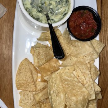 Applebee's Grill + Bar - Spinach & Artichoke Dip - Sports Bars Near Me - West Lafayette, Indiana Applebee's Grill + Bar - Spinach & Artichoke Dip - Sports Bars Near Me - West Lafayette, Indiana