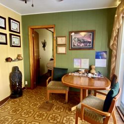 Clairvoyant Readings and Healings - Where we sit during the Clairvoyant Reading