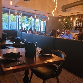 Blackstone Kitchen - New American Near Me - Corona, California