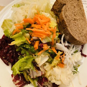 Gaffel am Dom - Small salad is actually quite big - Breweries Near Me - Cologne, NW