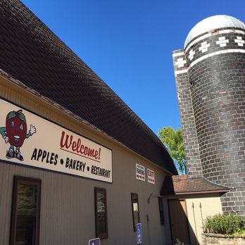 Carlson Orchard & Bakery - the front of the building - Bakeries Near Me - Winsted, Minnesota Carlson Orchard & Bakery - the front of the building - Bakeries Near Me - Winsted, Minnesota