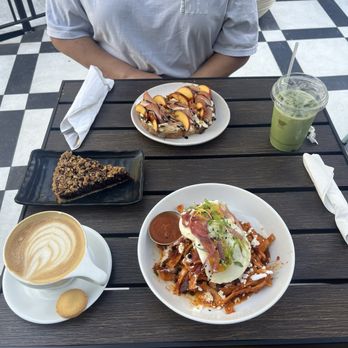 Republik Coffee Burbank - Outdoor seating. - Cafes Near Me - Burbank, California