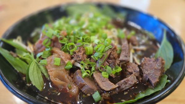 Seasons Taiwanese Eatery 绣蘭竹苑