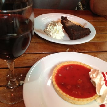 Winch Café - Sinful desserts that went great with the wine - French Near Me - Lyon, 69 Winch Café - Sinful desserts that went great with the wine - French Near Me - Lyon, 69