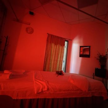 Sunrise Massage - There were 2 beds but it was just me. - Massage Therapy Near Me - Wildomar, California