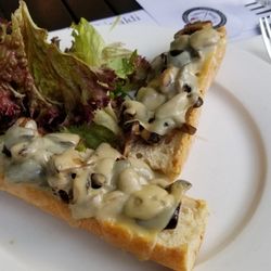 il Bel Paese - Sauteed mushrooms with cheese