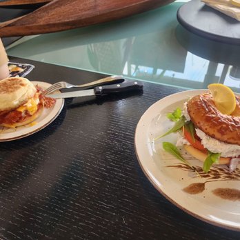 Da Beans Green - Breakfast sandwich and salmon bagel - Coffee & Tea Near Me - Mountain View, Hawaii Da Beans Green - Breakfast sandwich and salmon bagel - Coffee & Tea Near Me - Mountain View, Hawaii