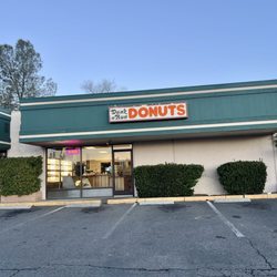 Dunk 'n' Run Donuts - Open EARLY!!