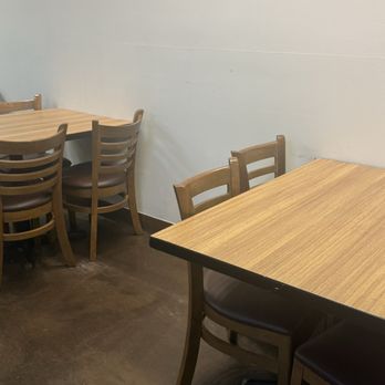 DQ Hawaiian BBQ - Tables/dining area - Hawaiian Near Me - Elk Grove, California DQ Hawaiian BBQ - Tables/dining area - Hawaiian Near Me - Elk Grove, California
