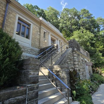 1. Eureka Springs Public Library