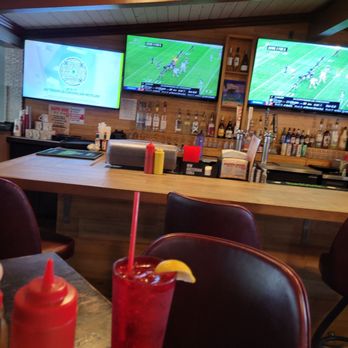 Woody's Diner - Bar - American Near Me - Orange, California