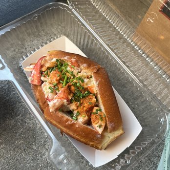 Pike Place Chowder - Maine Lobster Roll - Seafood Near Me - Seattle, Washington Pike Place Chowder - Maine Lobster Roll - Seafood Near Me - Seattle, Washington