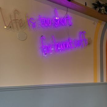 Yolks  - Inside - Breakfast & Brunch Near Me - Vancouver, British Columbia